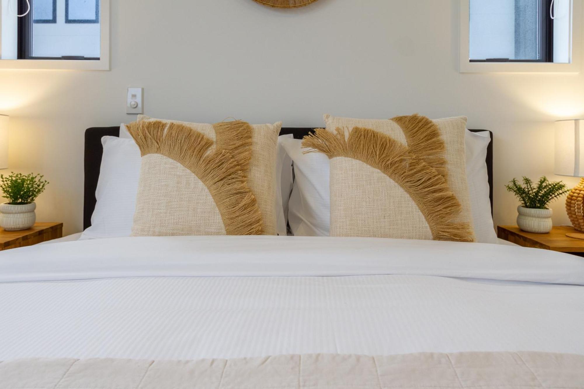 New Brighton Beach Explore - King Bed And Sofa Bed Christchurch Eksteriør bilde